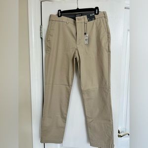 Men’s Express Dress Pants. Kahki